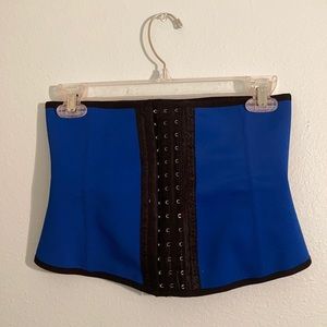 Small Ursula waist trainer